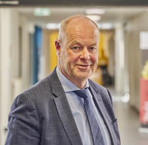 Jan Jacob van Dijk (voorzitter)